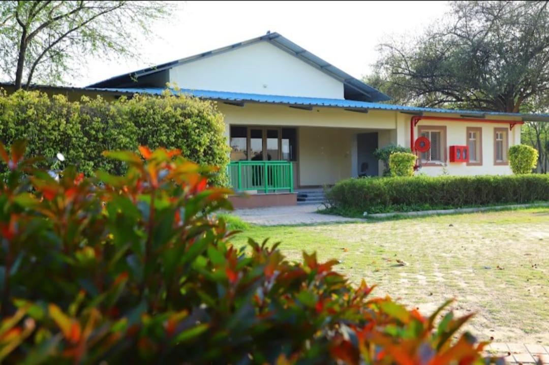 Haritma Resort Delhi  Kültér fotó